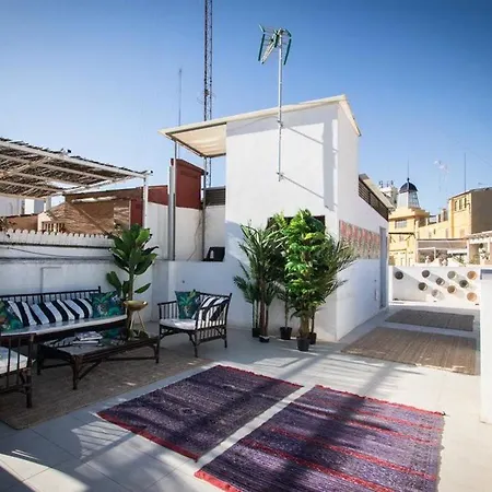 Pensión Cosy Embajador 2*