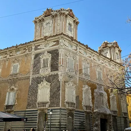 Pensión Cosy Embajador 2*