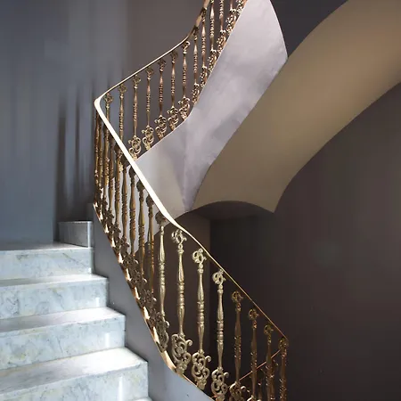 Pensión Cosy Embajador Valencia