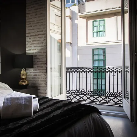 Cosy Embajador Guest house