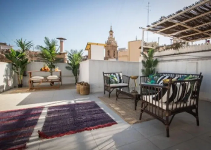 Gasthuis Cosy Embajador 2*