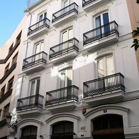 בית הארחה Cosy Embajador