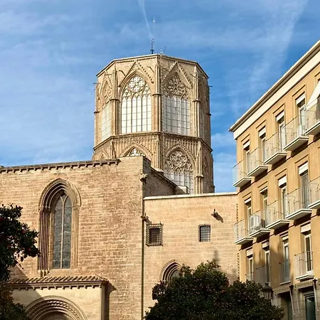 Cosy Embajador ゲストハウス 2*